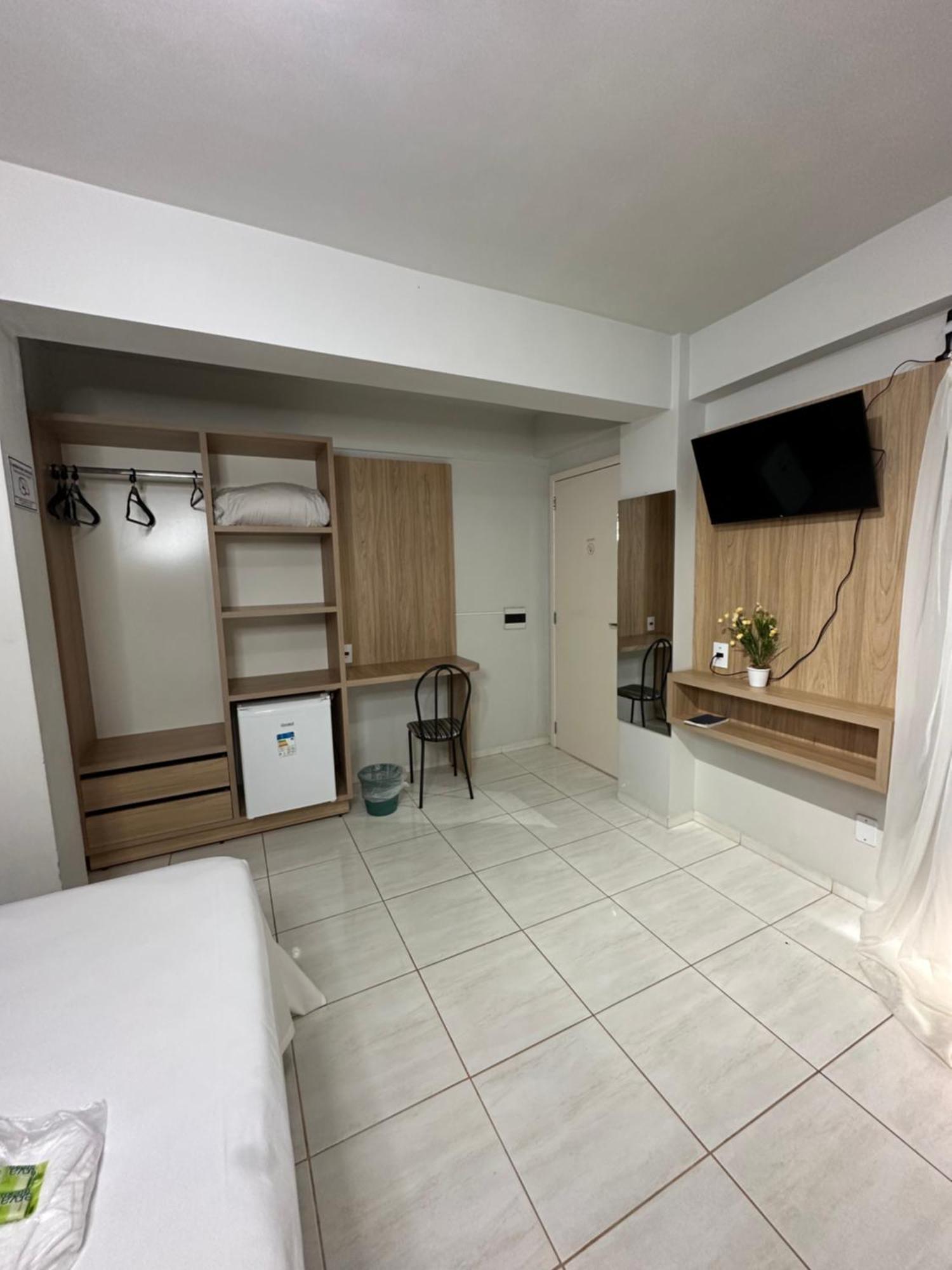 Rai Hotel - Proximo A Prefeitura 卡斯卡韦尔 外观 照片